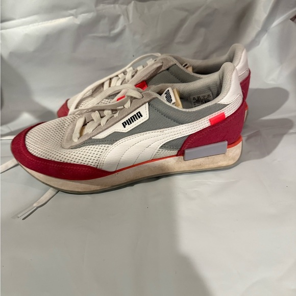 Women’s Puma FUTURE RIDER PLAY ON Size 8 - Picture 7 of 9